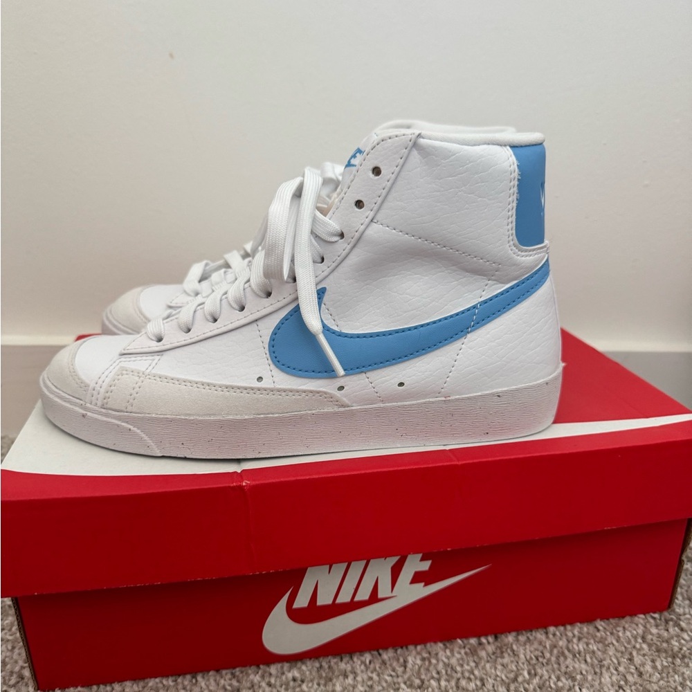 Nike Blazer Mid '77 - White/Royal Pulse